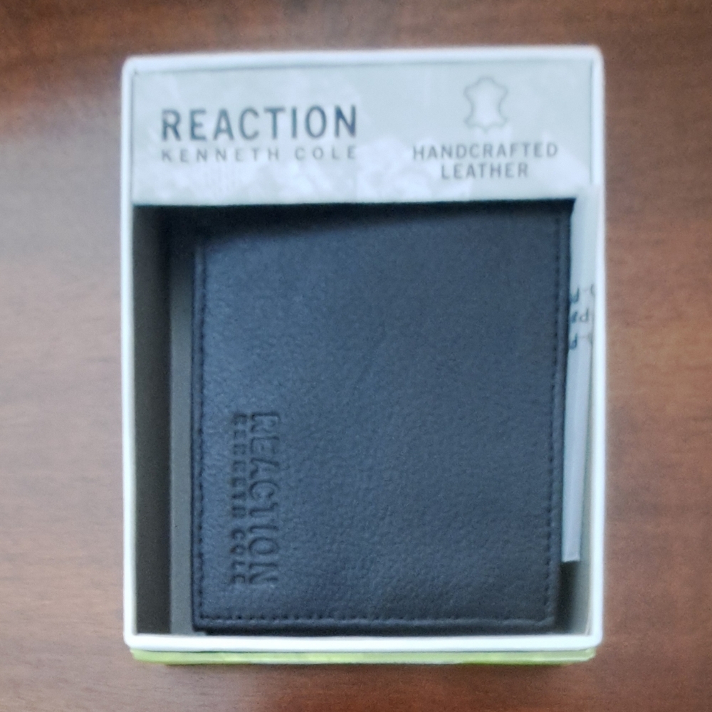 Reaction Kenneth Cole Men's Handcrafted Black Leather Wallet Brand New Gift Idea